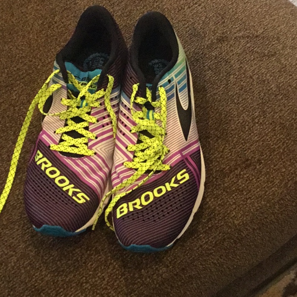 Brooks Hyperion racing flats